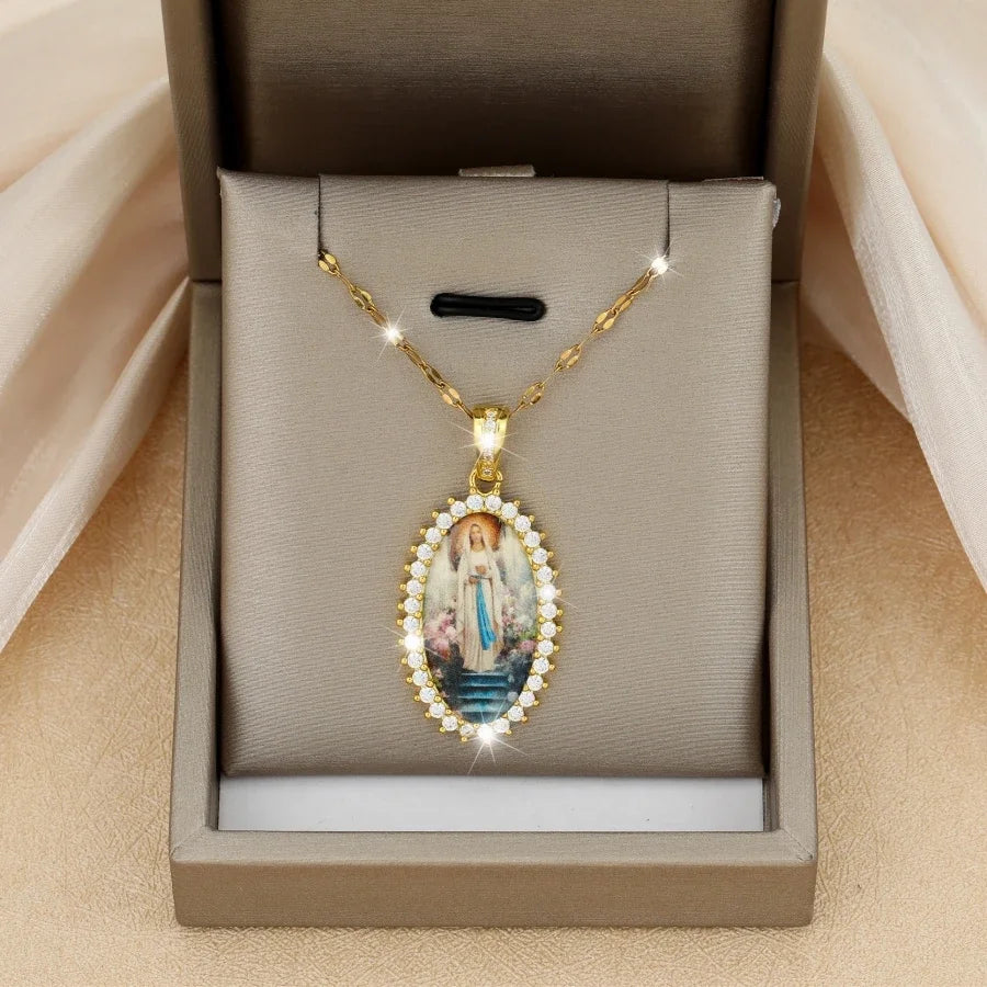Mary necklace