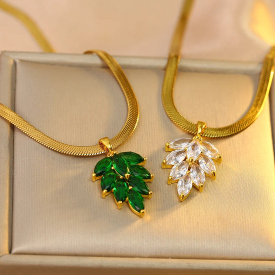 Two Colors of Fashionable Green Leaf Pendant Necklace Give Women A Sense of Luxury and Niche Design