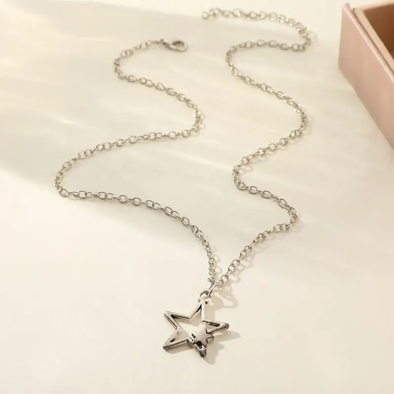 1pcs Vintage Pentagram Necklace Black Rope Necklace Personalized Fashion Alloy Star Pendant Jewelry Party Gift
