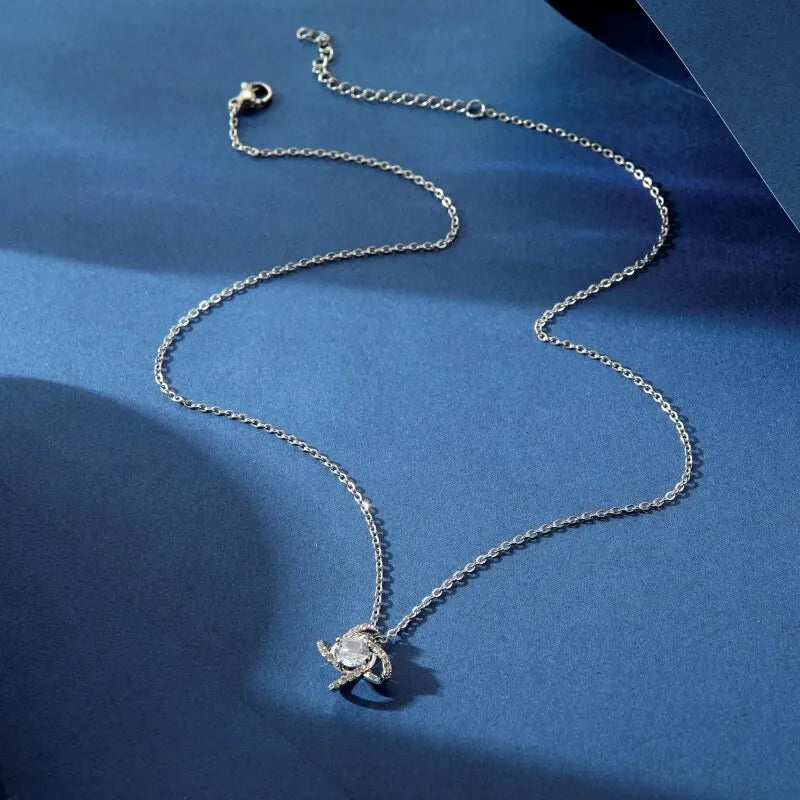 1pcs Steel Color-color Necklace Ladies Cold Wind Four Leaf Clover With Diamonds Brass Pendant Jewelry