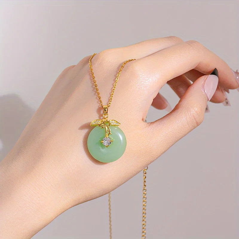 [Copper] Fashionable Chinese Style Imitation Jade Lucky Leaf Amulet Pendant Necklace Anniversary Gift for Family
